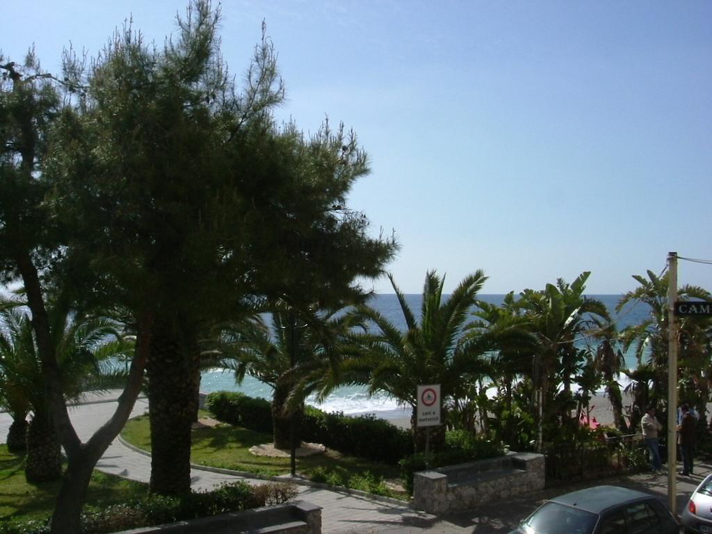 Taormina Beach House 마제오 외부 사진